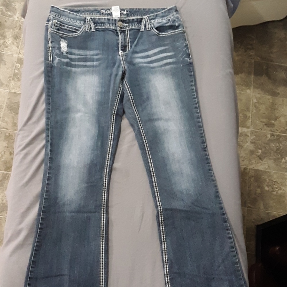Maurices 11/12 Reg Jeans Wide Leg